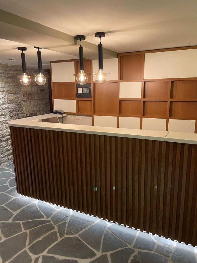 Palorto Hotel Гірокастра Екстер'єр фото