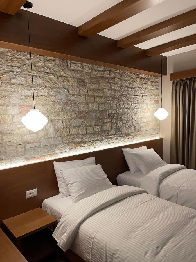 Palorto Hotel Гірокастра Екстер'єр фото