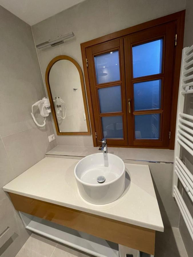 Palorto Hotel Гірокастра Екстер'єр фото