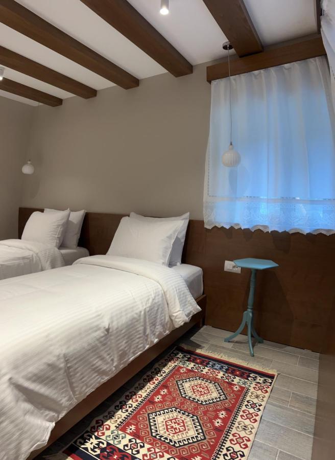 Palorto Hotel Гірокастра Екстер'єр фото