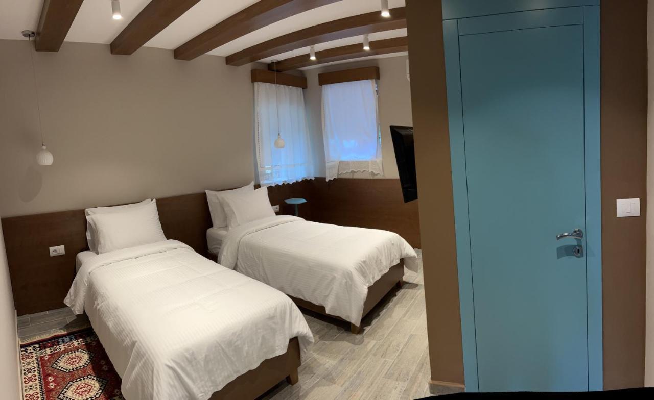 Palorto Hotel Гірокастра Екстер'єр фото