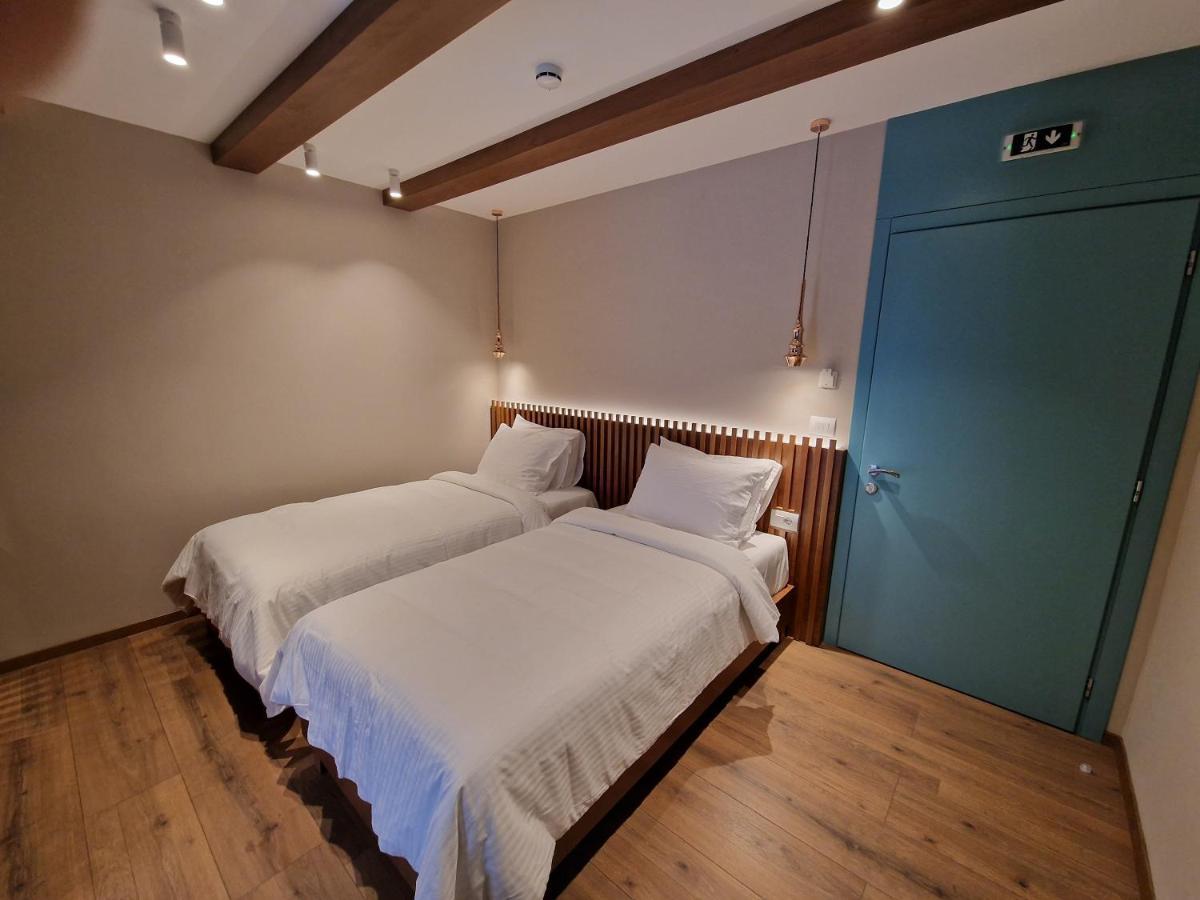 Palorto Hotel Гірокастра Екстер'єр фото