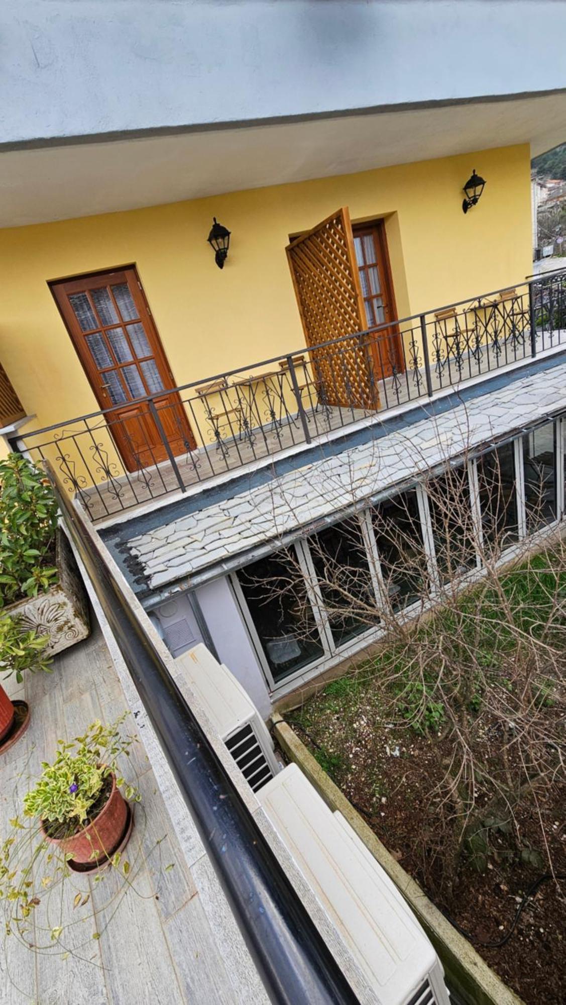 Palorto Hotel Гірокастра Екстер'єр фото